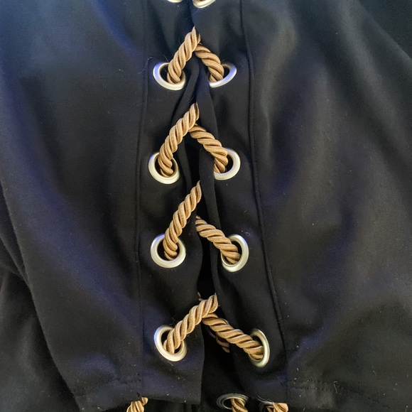 Black T-Shirt Dress with Gold Accent Side Slits L - Picture 3 of 6